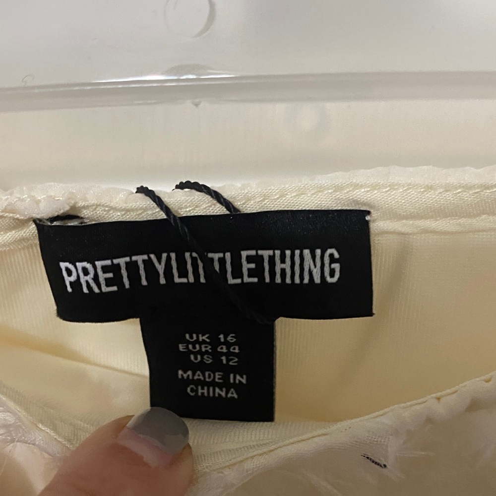 PrettyLittleThing Cream Shell Pattern Maxi Skirt … - image 2